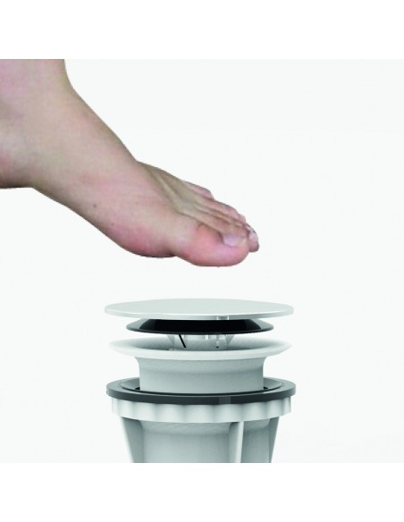 Vidage de baignoire avec ouverture par le pied