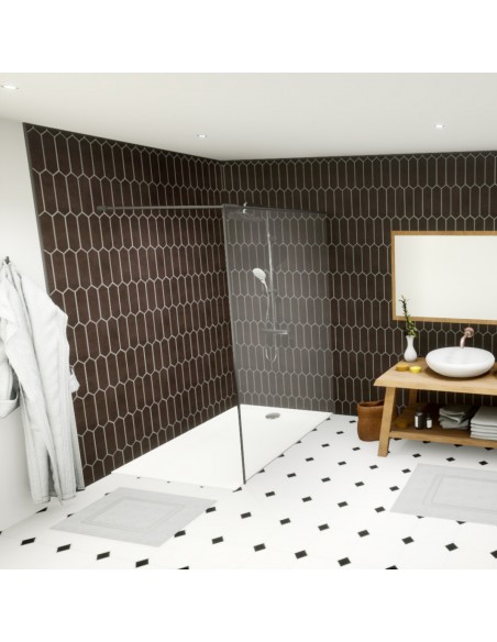 Extra flat, recycled plastic shower waste.